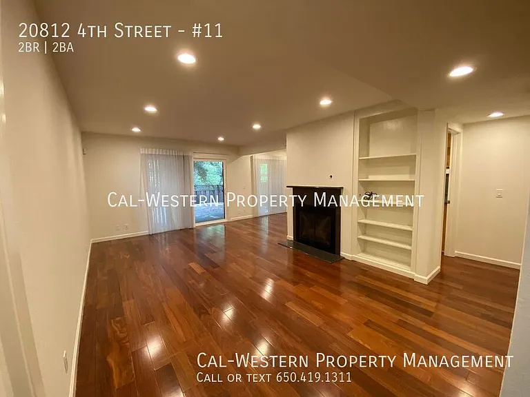 20812 4th St #11 — Photo 1