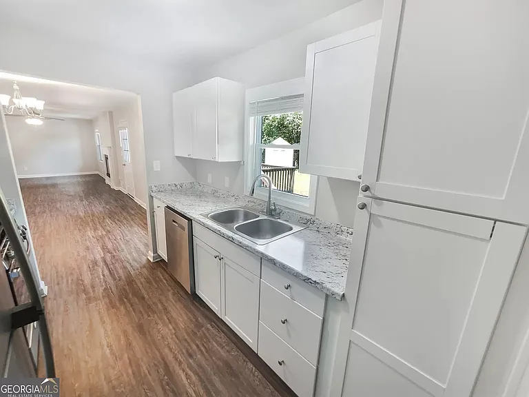 5503 Janice Ln — Photo 15