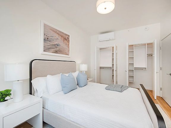 5th image of 276 20th St #201