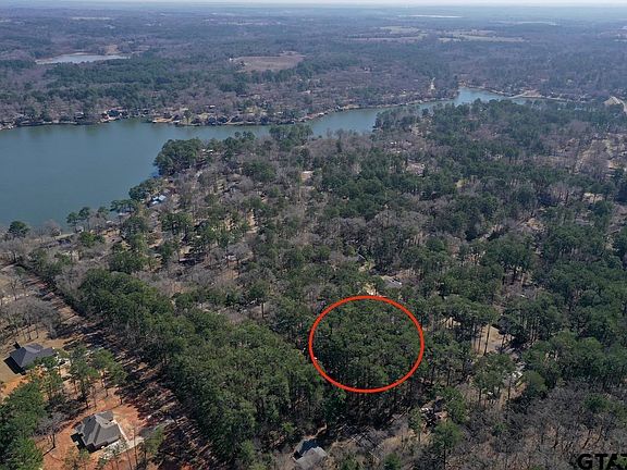 2nd image of 1722 Pineview Ln