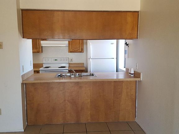 4th image of 2125 Hohokam Dr APT C