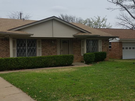 2nd image of 405 Southmoor Dr
