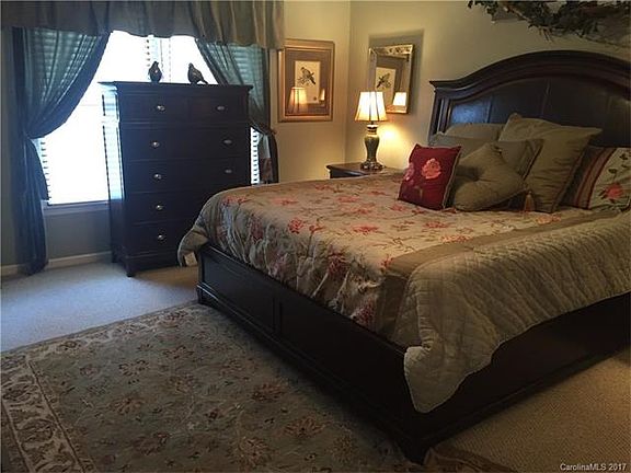 4th image of 103 Mary Louise Ct #2