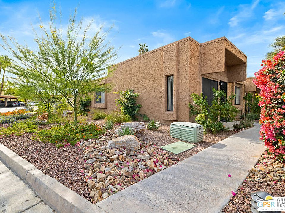1st image of 2400 Los Coyotes Dr