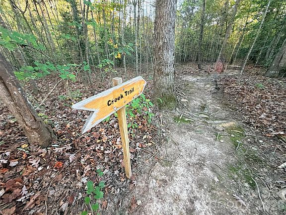 4th image of 1798 Carl Fox Rd