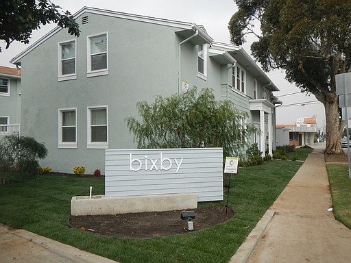 1st image of 4452 Le Park Dr