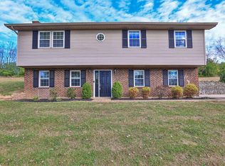 18813 Highway 10, California, KY 41007