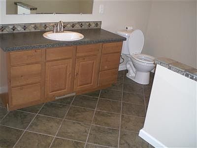 5th image of 830 Wildwood Ct