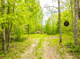 572 Old County Rd, Washington, ME 04574