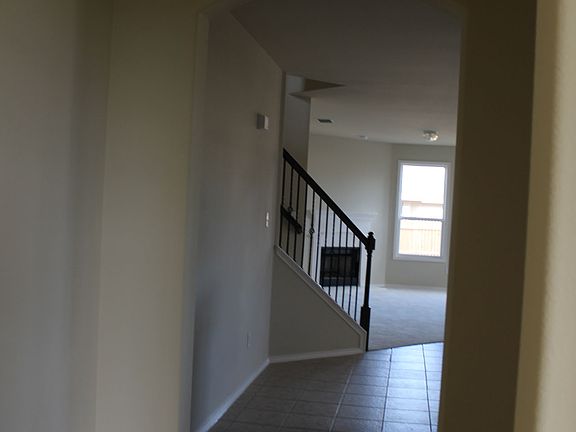 4th image of 131 Mt Vernon Ln