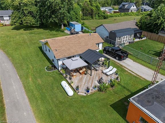 4th image of 103 Cedar Dr