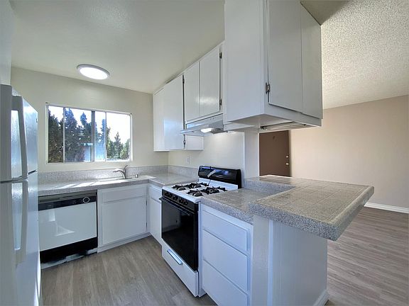 5th image of 4765 W Mountain View Dr #9