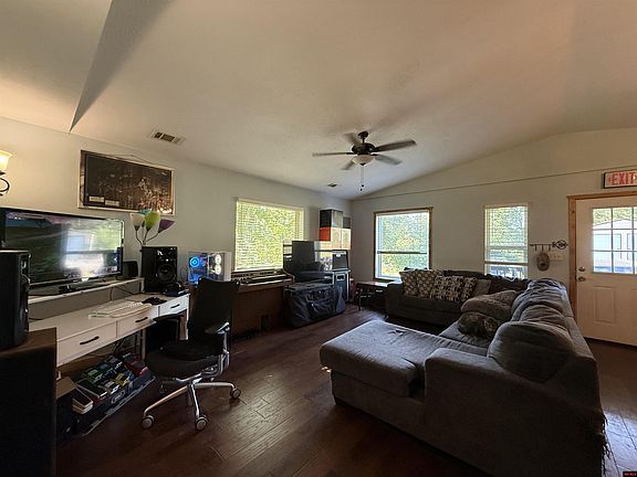 4th image of 116 Elm St