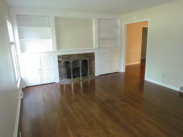 2 bed, 1.0 bath, 1400 sqft, $1,450 — Photo 3