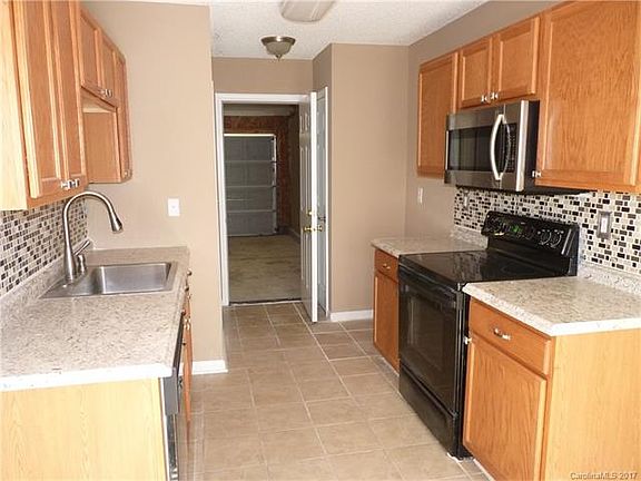 4th image of 3024 Teton Dr #166