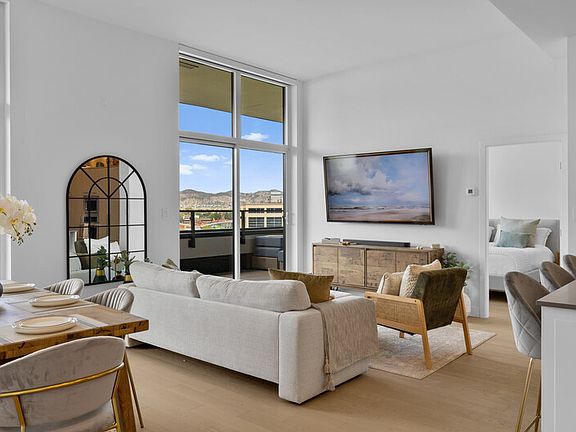 2nd image of 3389 Lakeshore Rd #602