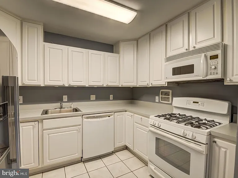 1265 Delaware Ave SW #52 — Photo 29