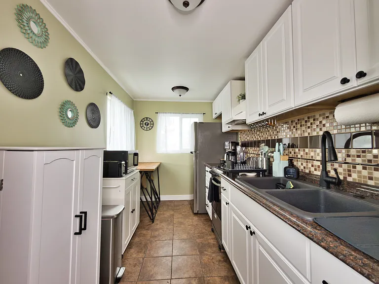 308 N Foote Ave — Photo 5