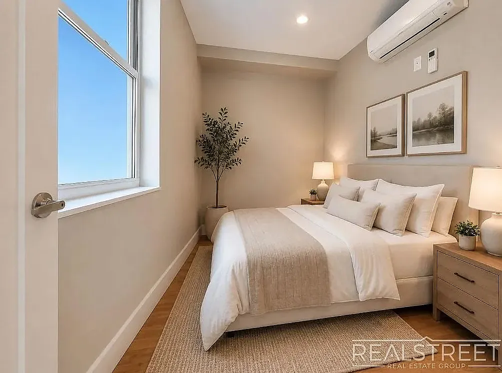 308 Park Ave — Photo 4