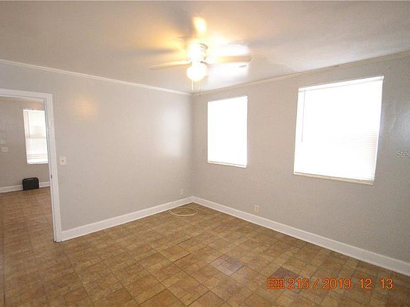 3rd image of 2911 N 16th St APT A