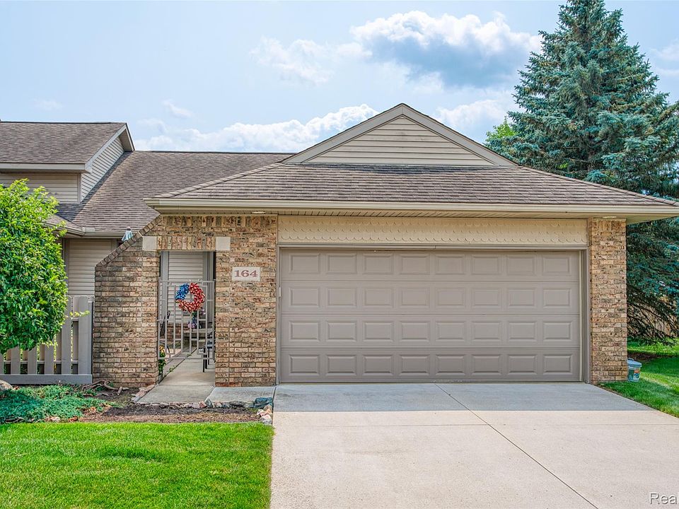 1st image of 164 Addison Cir