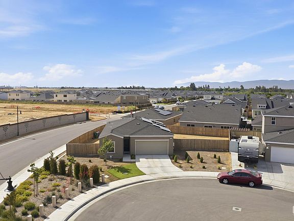 2nd image of 9635 Clear Ridge Way