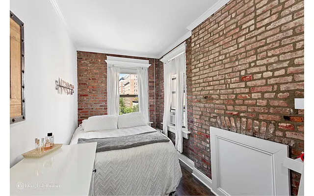 Rented by Douglas Elliman | media 21