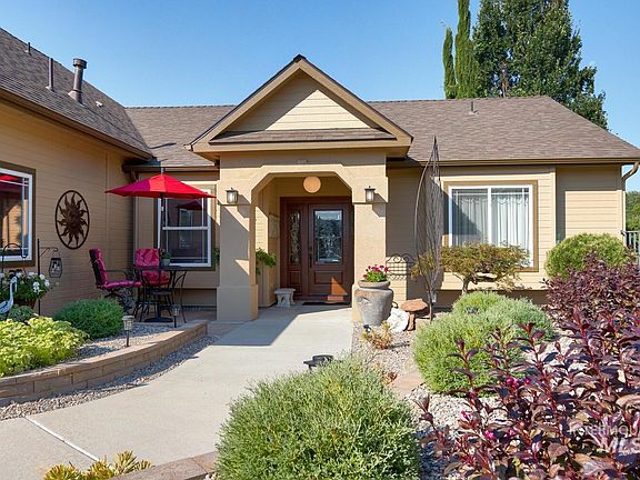 3rd image of 10585 W Vega Ct