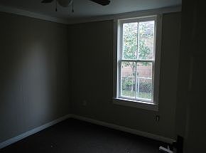 4th image of 405 Dayton St
