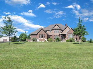 2535 S Carbon Hill Rd, Braceville, IL 60407