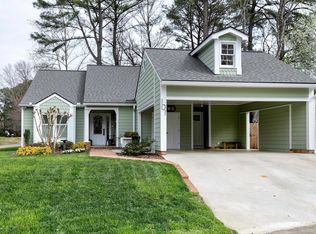 101 Center Ct, Cary, NC 27511