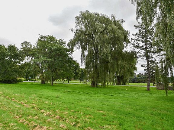 3rd image of W267N5821 Mountain Meadows Dr