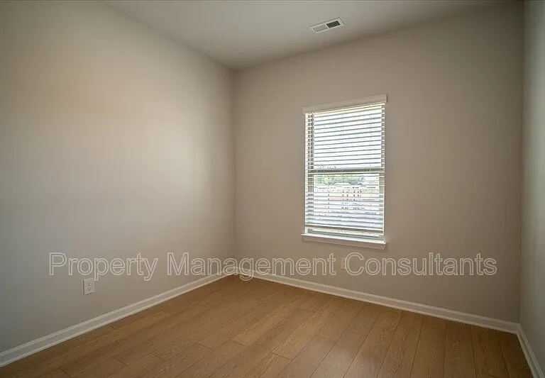 22845 Dashwood Ln — Photo 6