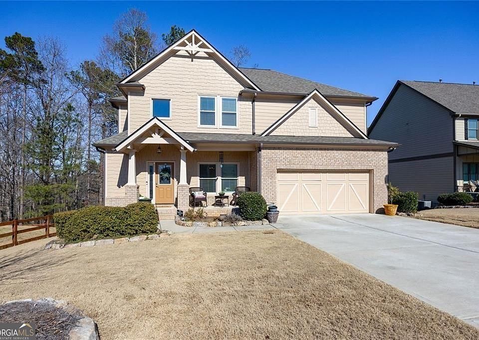 1st image of 918 Pine Way