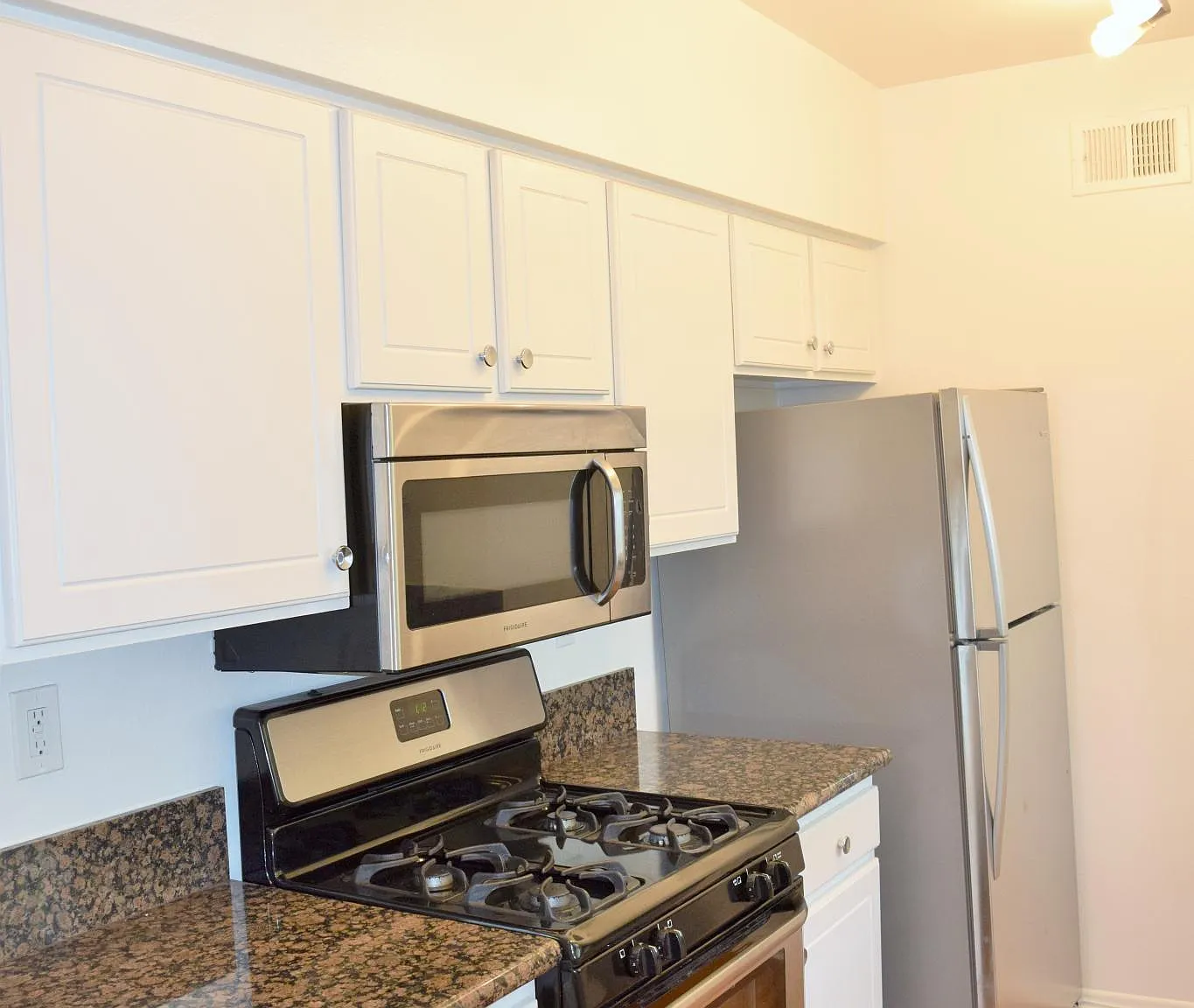 1111 W Angeleno Avenue — Photo 2