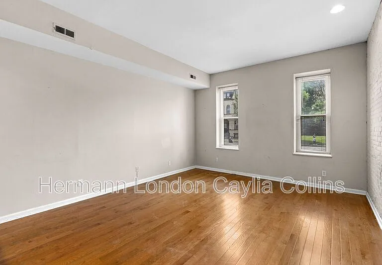 1708 S Tucker Blvd #B — Photo 3