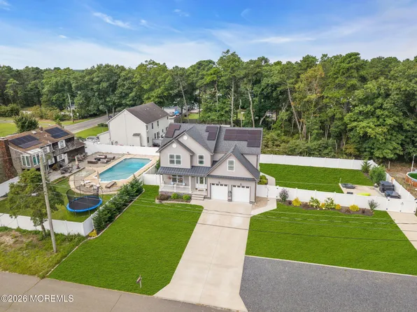432 Nixon Avenue, Bayville, NJ 08721