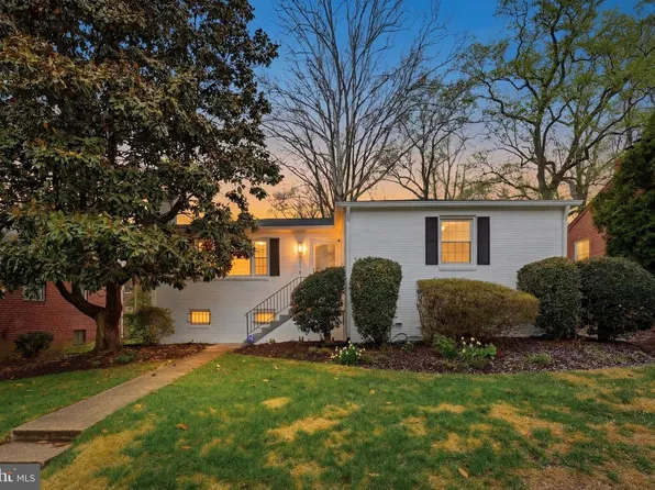 8916 Whitney St, Silver Spring, MD 20901