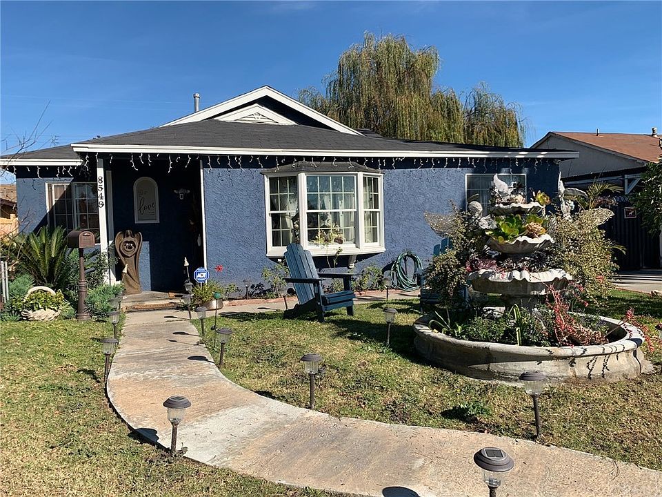 2nd image of 8549 Comolette St