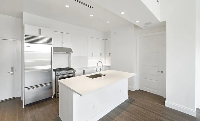 Rented by Compass | media 21