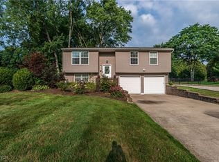 1566 Sunnyacres Rd, Akron, OH 44321