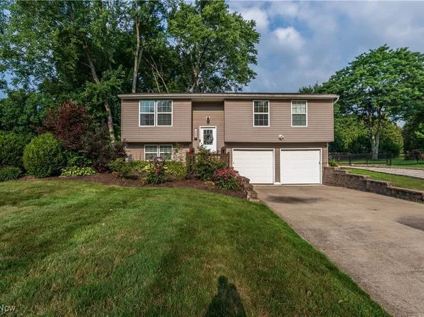 1566 Sunnyacres Rd, Akron, OH 44321