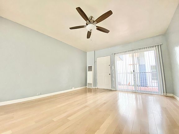 5th image of 487 S Roxbury Dr #473
