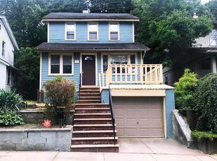 56 E Buchanan St, Staten Island, NY 10301