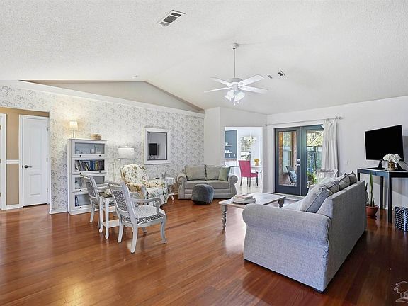 4th image of 10108 Crest Ridge Dr