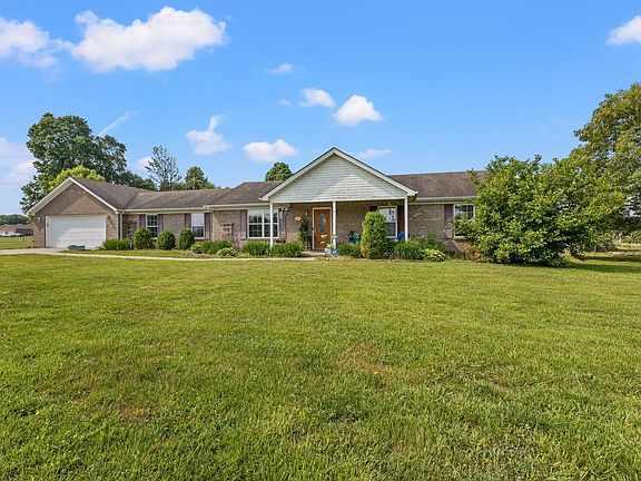 2nd image of 1025 Caroline Dr