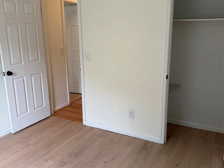 2 Lexington Hl #10 — Photo 17