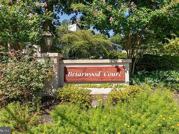 2nd image of 4420 Briarwood Ct N APT 47