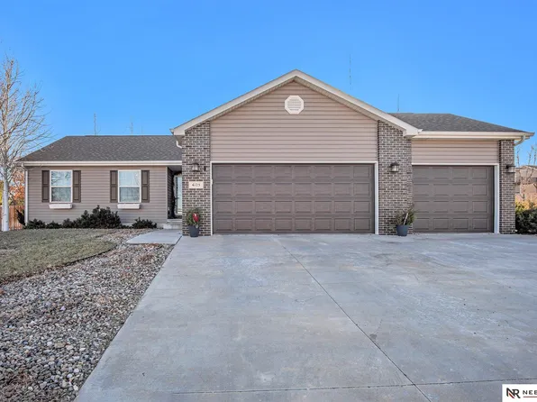4125 W Ludwig Cir, Lincoln, NE 68528