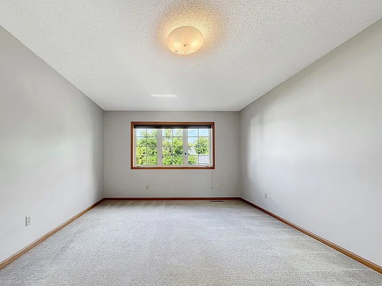 1839 Valley Ridge Trl S — Photo 16